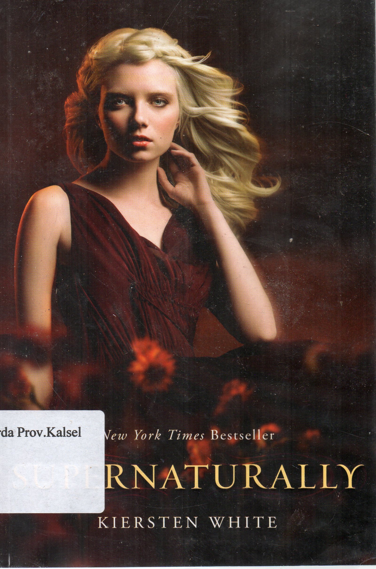 Cover Supernaturally / Kiersten White ; penerjemah, Nadya Andwiani.