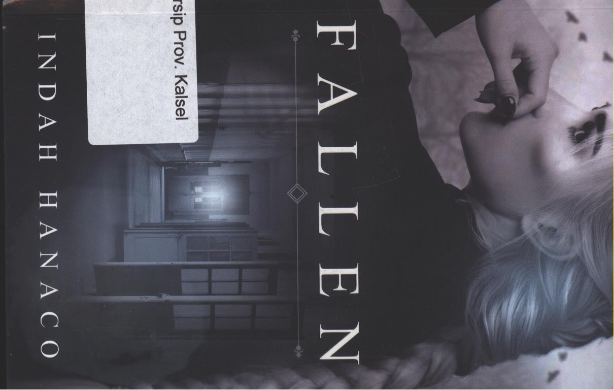 Cover Fallen / Indah hanaco ; Editor, Triana Rahmawati